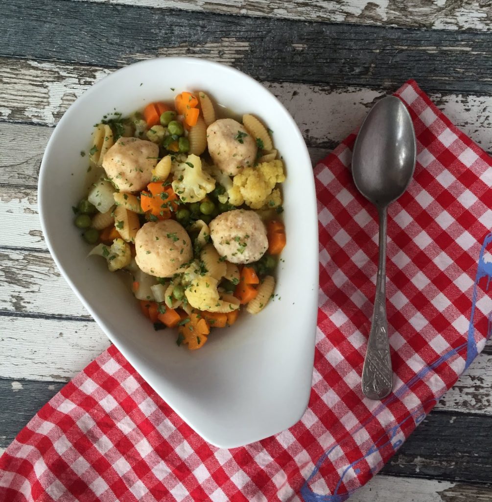 Gemüsesuppe mit Grießklößchen – Lanis Lecker Ecke